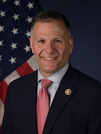 Marc Molinaro height profile photo