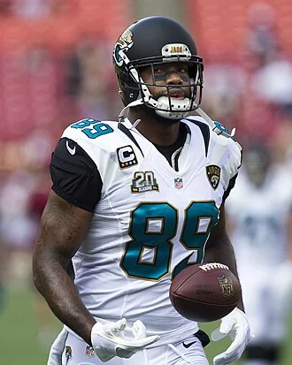 Marcedes Lewis height profile photo