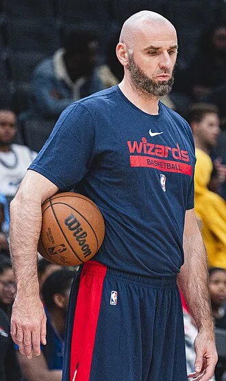 Marcin Gortat height profile photo