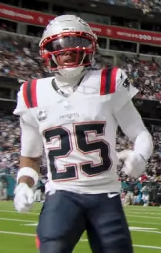 Marcus Jones (cornerback) height profile photo