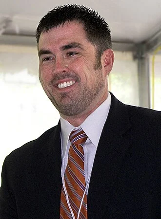 Marcus Luttrell height profile photo