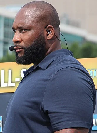 Marcus Spears (defensive end) height profile photo