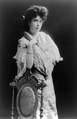 Margaret Brown height profile photo