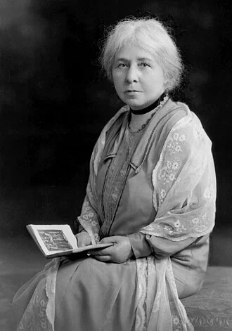 Margaret Murray height profile photo