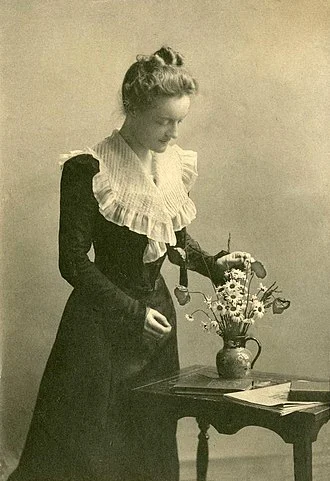 Margaret Sibella Brown height profile photo