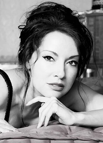 Margo Rey height profile photo