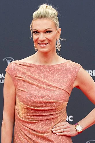 Maria Höfl-Riesch height profile photo