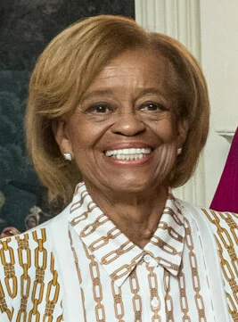 Marian Robinson height profile photo