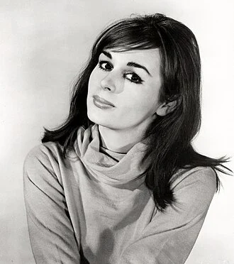 Marianna Hill height profile photo