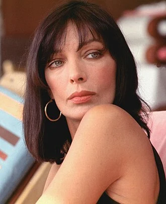 Marie Laforêt height profile photo