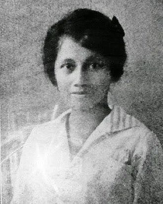 Marie Thomas height profile photo