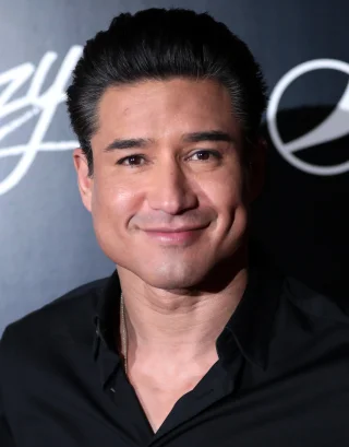 Mario Lopez height profile photo