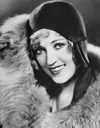 Marion Davies height profile photo