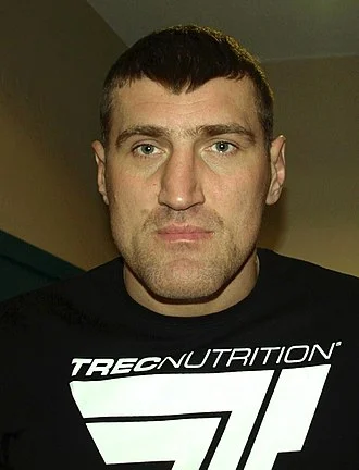 Mariusz Wach height profile photo