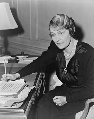 Marjorie Merriweather Post height profile photo