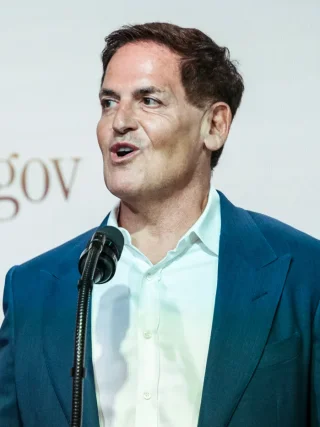 Mark Cuban height profile photo