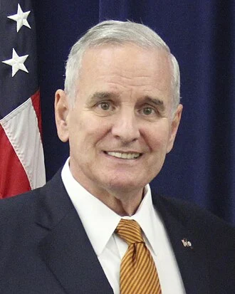 Mark Dayton height profile photo