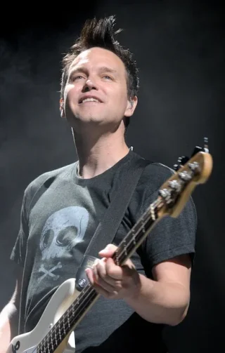 Mark Hoppus height profile photo