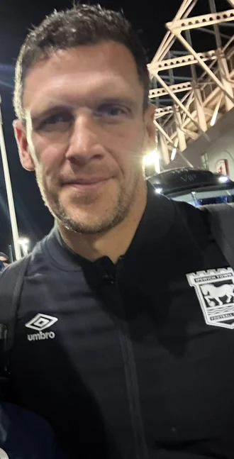Mark Hudson (footballer, born 1982) height profile photo