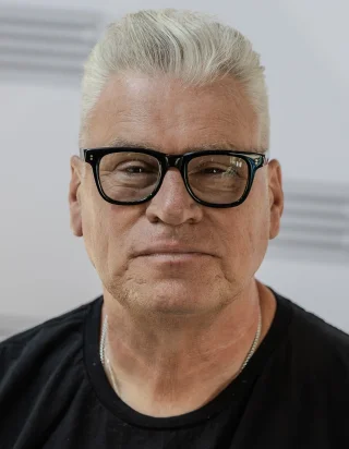 Mark Kermode height profile photo