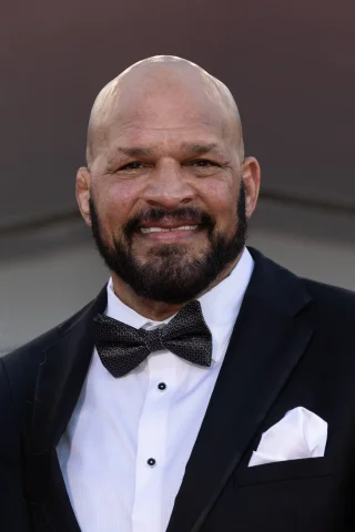 Mark Kerr (fighter) height profile photo
