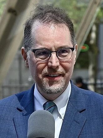Mark Levine (New York politician) height profile photo