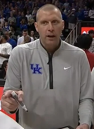 Mark Pope height profile photo