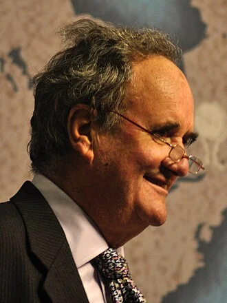 Mark Tully height profile photo