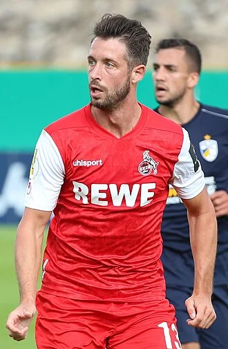 Mark Uth height profile photo