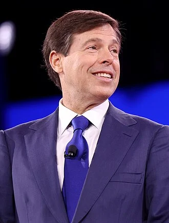 Mark Wallace height profile photo