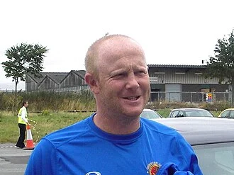 Mark Wright (footballer, born 1963) height profile photo