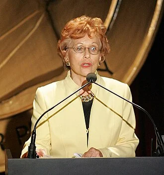 Marlene Sanders height profile photo
