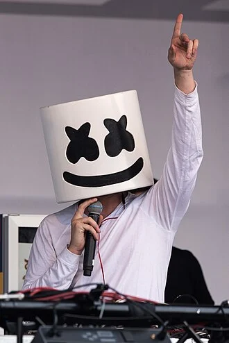 Marshmello height profile photo
