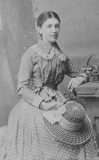 Martha Bernays height profile photo