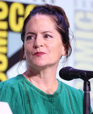 Martha Kelly height profile photo