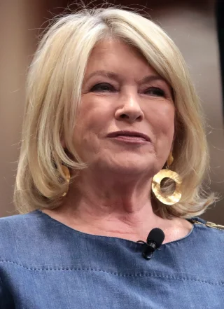 Martha Stewart height profile photo
