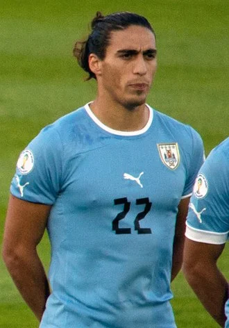 Martín Cáceres height profile photo