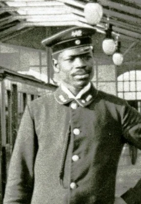 Martin Dibobe height profile photo