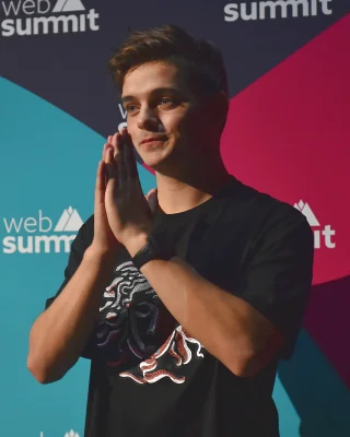 Martin Garrix height profile photo