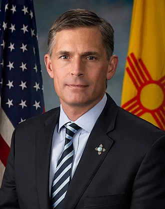 Martin Heinrich height profile photo
