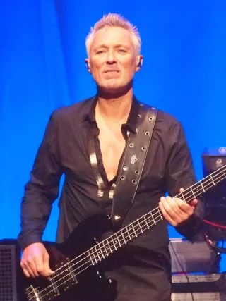 Martin Kemp height profile photo