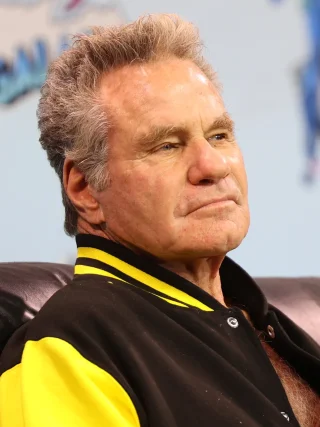 Martin Kove height profile photo