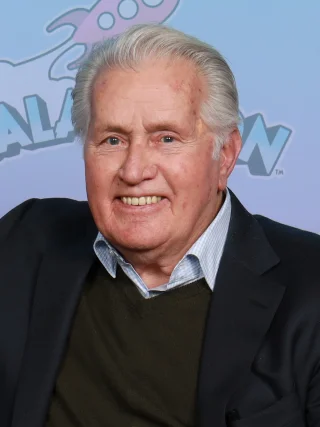 Martin Sheen height profile photo