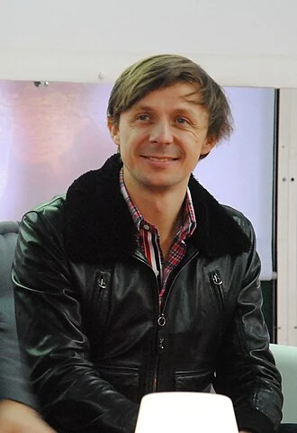 Martin Solveig height profile photo