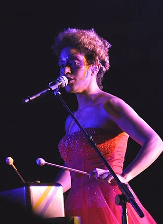 Martina Topley-Bird height profile photo