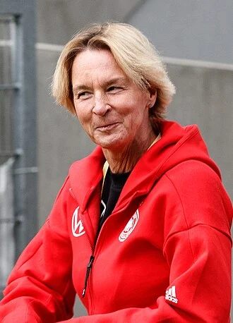 Martina Voss-Tecklenburg height profile photo