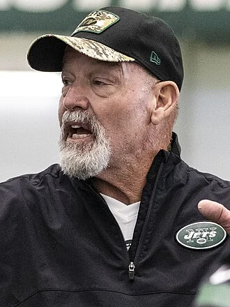 Marty Lyons height profile photo