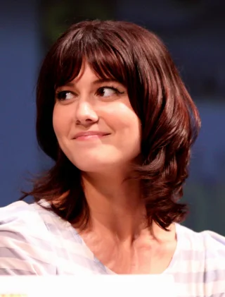 Mary Elizabeth Winstead height profile photo