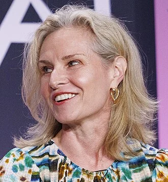 Mary Louise Kelly height profile photo