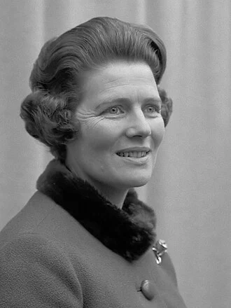 Mary Soames height profile photo